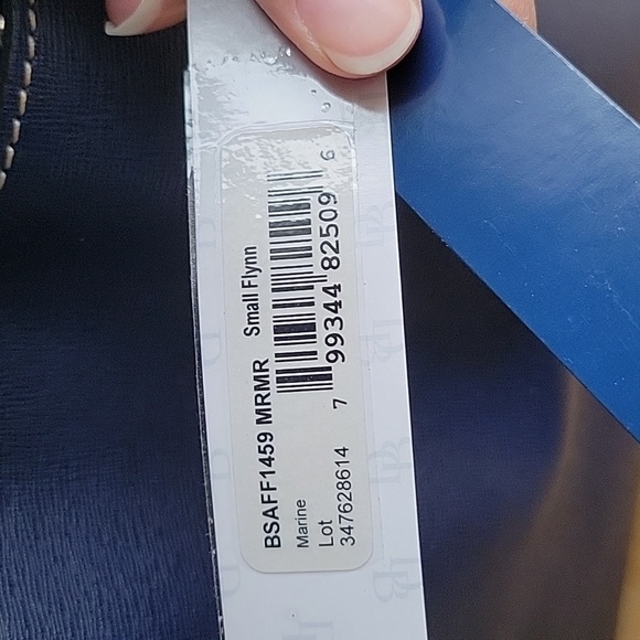 Brand new Dooney & Bourke Saffiano Leather Tote Small Flynn Marine - Picture 4 of 8